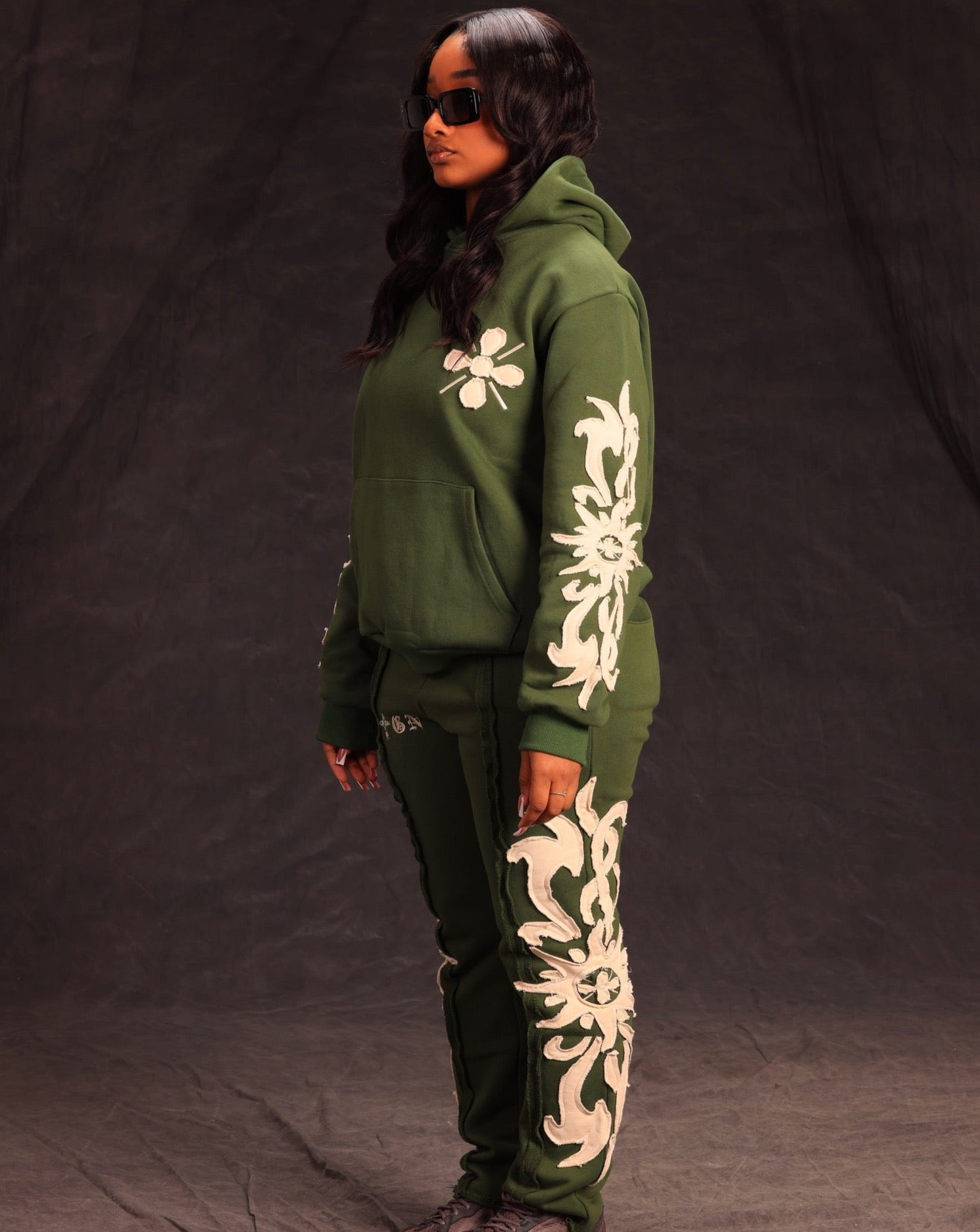 "SUN FLAME" SWEATPANTS - FOREST GREEN